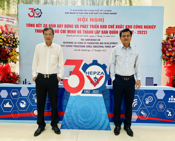 The Management Board of Economic Zones of Long An Province attended the closing ceremony of 30 years of development of export processing zones and industrial zones in Ho Chi Minh City.