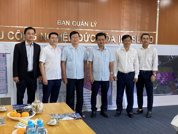 Nguyên Chủ tịch nước Trương Tấn Sang thăm dự án Khu công nghiệp Đức Hoà 3 - Slico